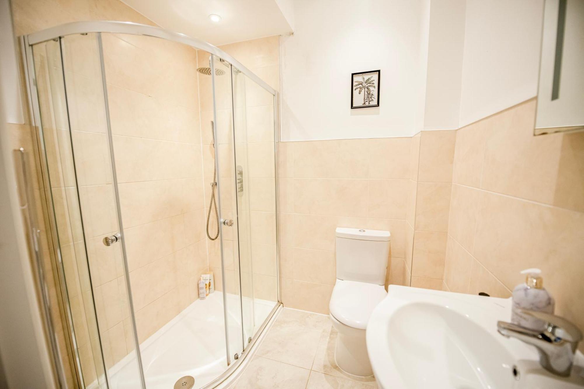 Charming 2-Bedroom Flat In Shepherd'S Bush, Near Hammersmith Λονδίνο Εξωτερικό φωτογραφία