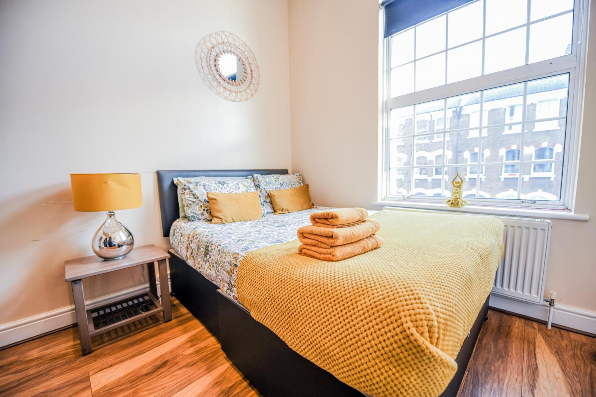 Charming 2-Bedroom Flat In Shepherd'S Bush, Near Hammersmith Λονδίνο Εξωτερικό φωτογραφία